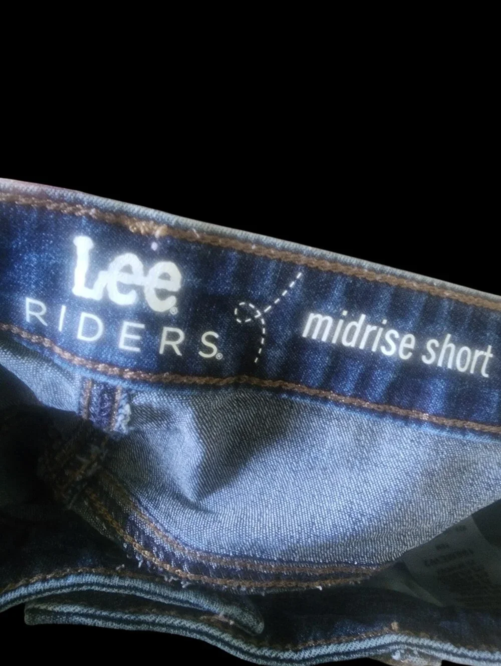 Lee Riders Mid-Rise Womens Bermuda Denim Shorts Blue Size 16 EUC - Picture 3 of 4